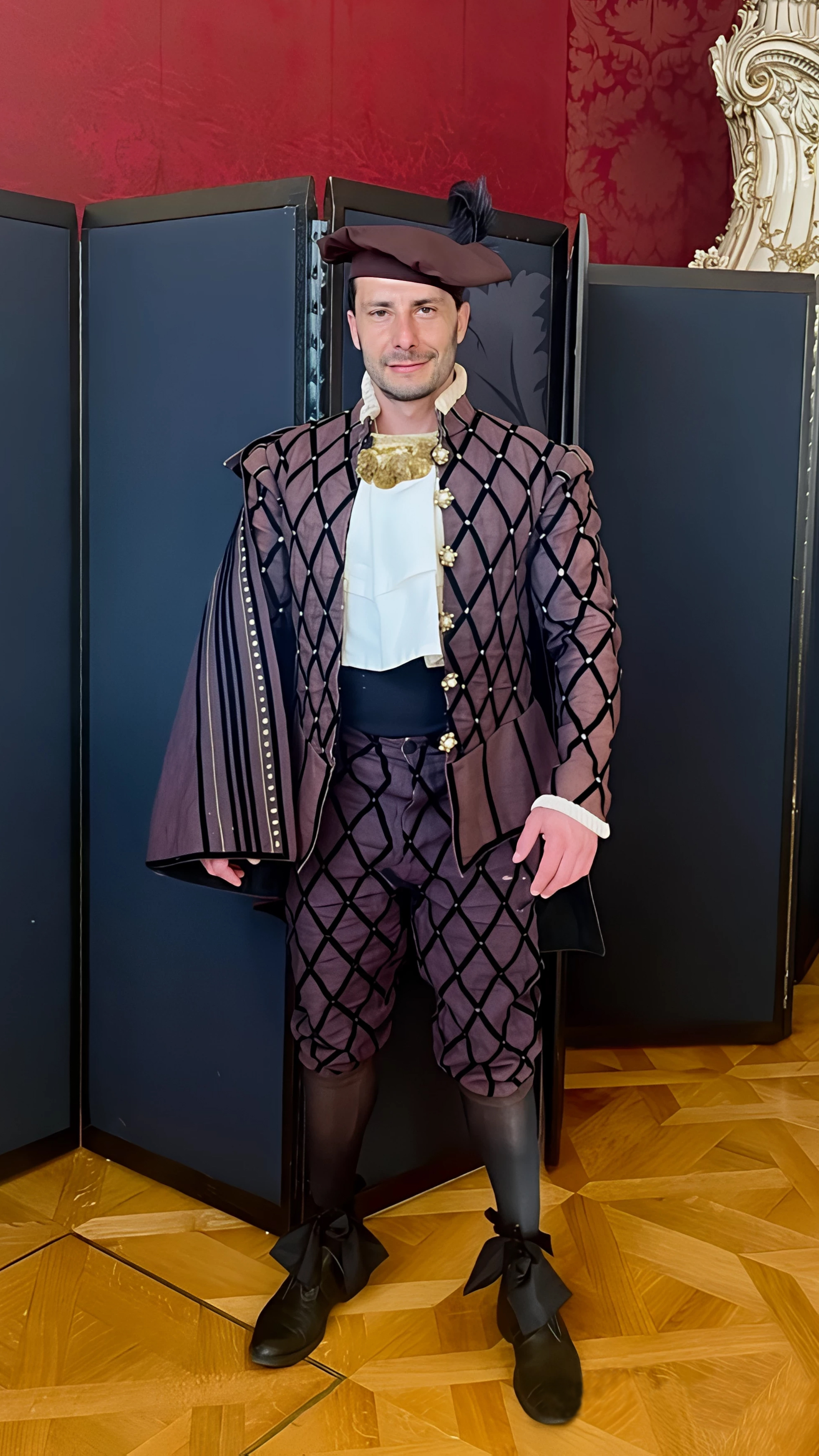 Max Wilson Pereira in historischem Kostüm