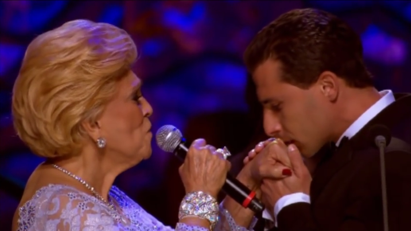 Max Wilson Pereira und Hebe Camargo bei einem Auftritt in der Credicard Hall